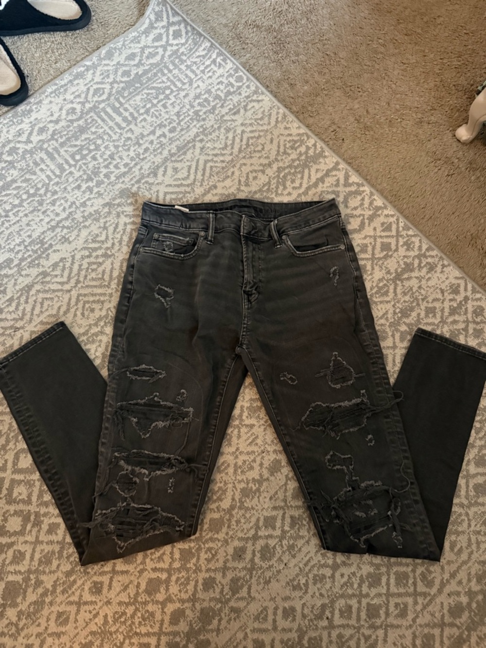 American Eagle Outfitters Black Distressed Skinny Jeans